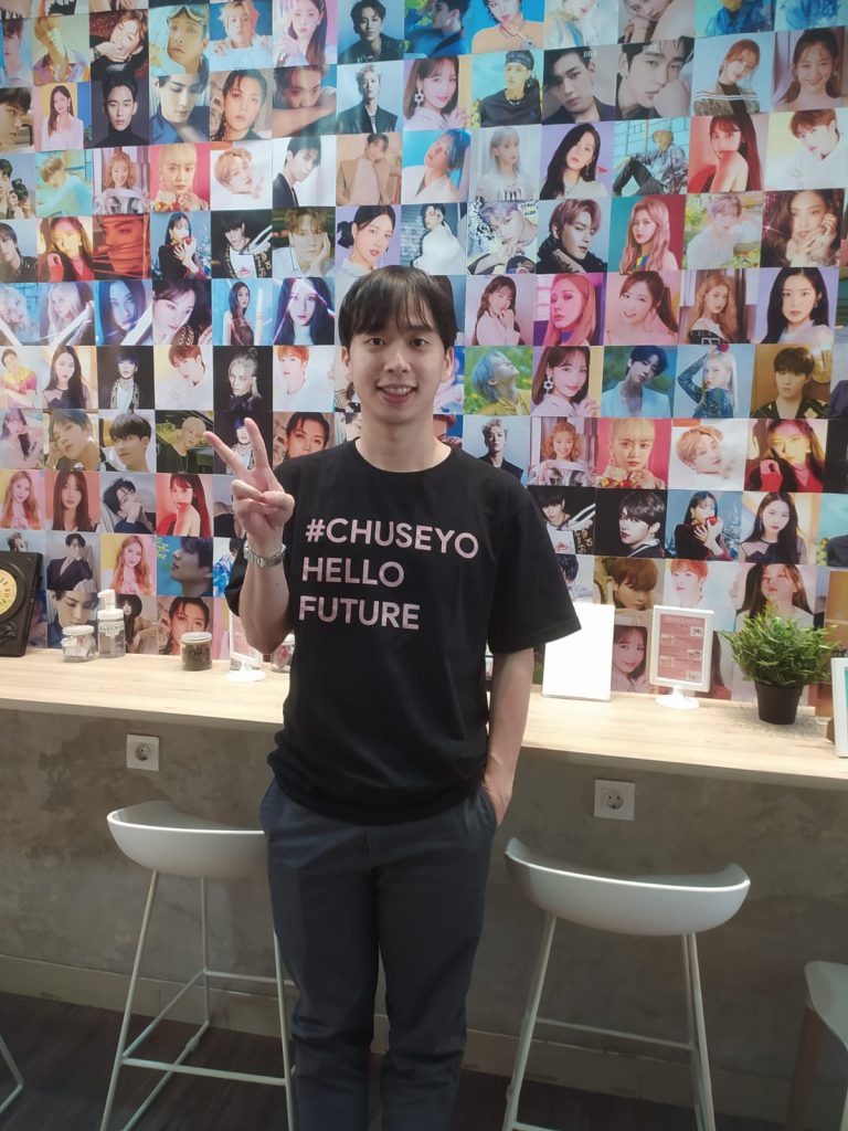 Kopi Chuseyo, Kafenya Anak K-Pop